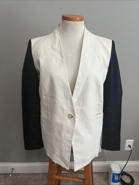 Helmut Lang - Linen/Cotton Blend Blazer - Black/Newsprint - Size 8